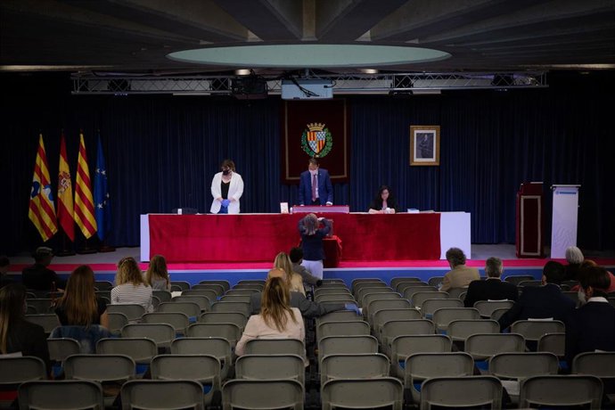 Pleno de investidura de Badalona en el BCIN.