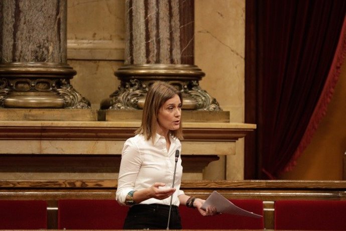 La líder de los comuns en el Parlament, Jéssica Albiach, en el primer pleno durante la crisis por coronavirus (ARCHIVO)