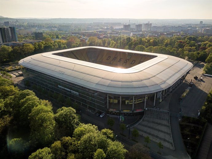 Fútbol.- El Dynamo Dresden no detecta nuevos positivos en una nueva tanda de tes
