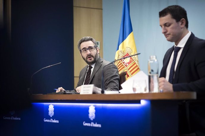 El ministro Portavoz y de Finanzas, Eric Jover, y el ministro de Presidencia, Economía y Empresa, Jordi Gallardo.