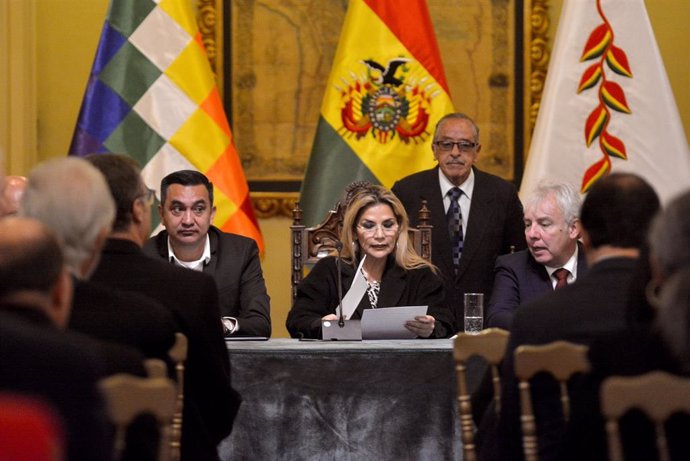 La autoproclamada presidenta interina de Bolivia, Jeanine Áñez. 