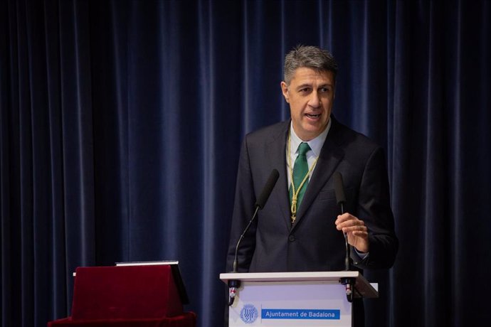 El popular, Xavier García Albiol, durante su intervención en su proclamación como nuevo alcalde de Badalona tras liderar al partido más votado en las pasadas elecciones municipales y no tener a ningún otro candidato a la Alcaldía que haya logrado reunir