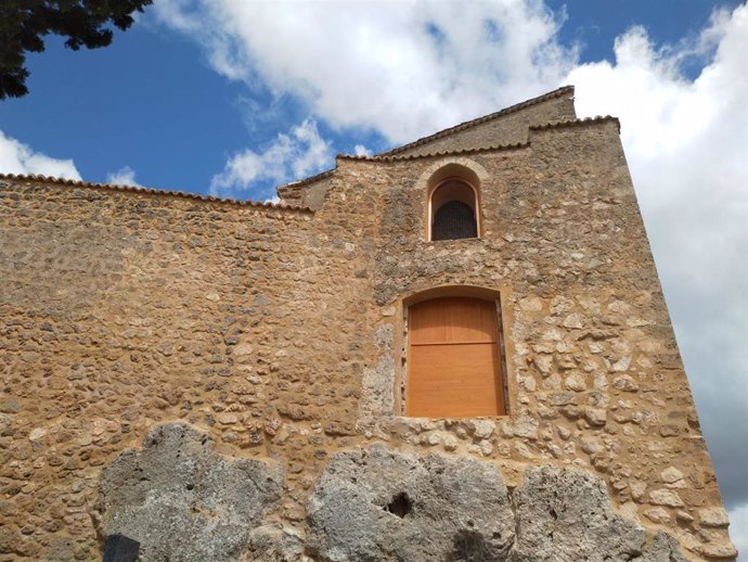 Finalizan las obras en la muralla de Brihuega.