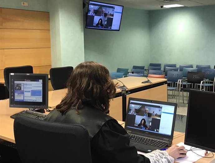 Un momento del juicio telemático celebrado con el sistema Avantius