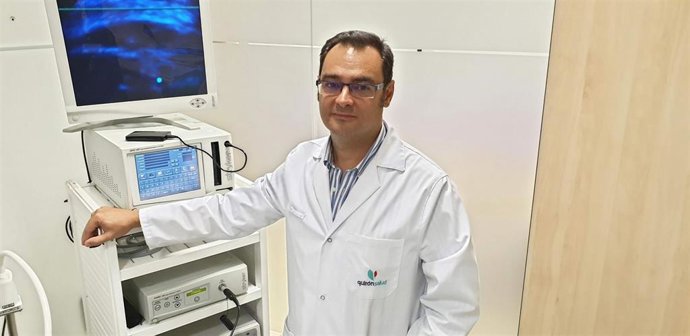 El doctor Luis Alonso Pacheco, ginecólogo de Reproducción Asistida y de la Unidad de Histeroscopia del Hospital Quirónsalud Málaga