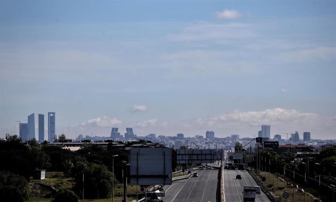 Cielo despejado en Madrid visto desde Cuatro Vientos durante el día 46 del Estado de Alarma