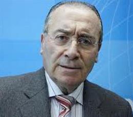 Adolfo Pajares Compostizo, presidente del Parlamento entre 1990 y 1999