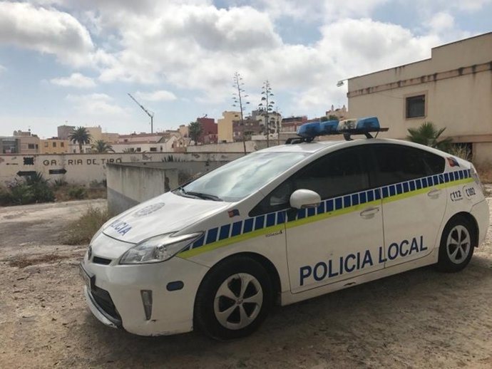 Un coche de Policía Local de Melilla