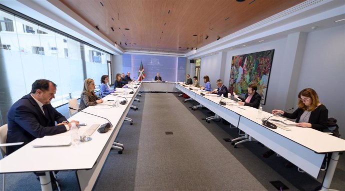 Reunión convocada por el Lehendakari, Iñigo Urkullu,con los líderes de los partidos políticos vascos el pasado 30 de abril