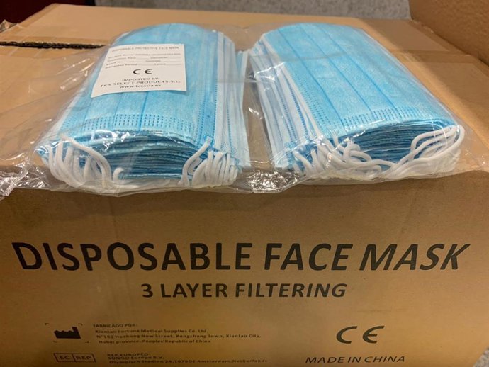 Imagen de las mascarillas quirúrgicas que repartirá el Ayuntamiento de Leganés entre los mayores de la ciudad.