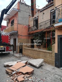 Cascotes del desplome de la calle Arahal