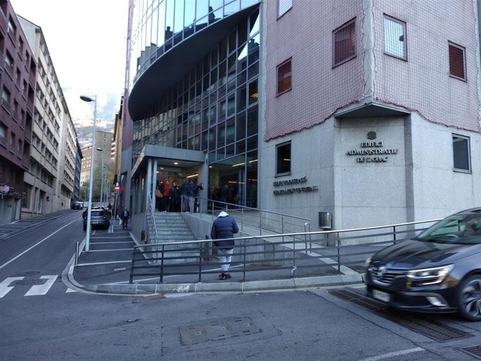 Coronavirus.- Andorra alarga los permisos de residencia de los temporeros atrapa