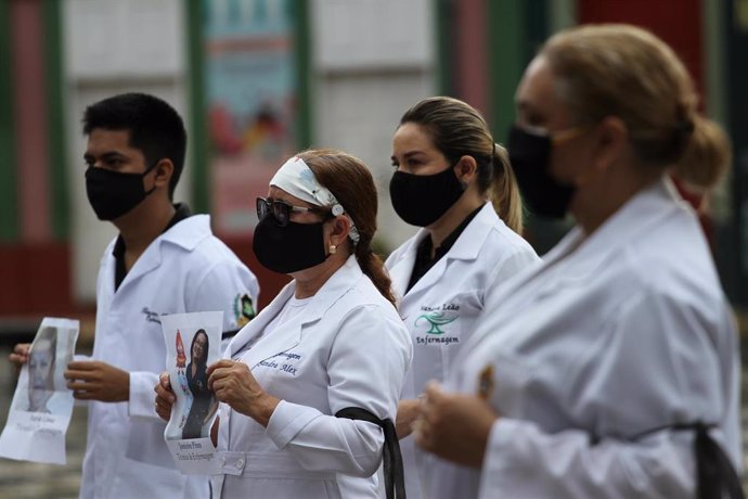 Enfermeros de un hospital de Manaos, en el estado de Amazonia, en el norte de Brasil.
