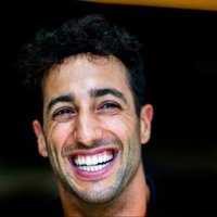 Ricciardo sustituye a Sainz en McLaren