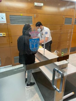 Resparto paquete de conexión de datos de la UCA en el Campus de Cádiz