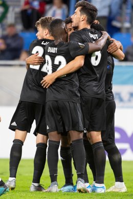 Los jugadores del Besiktas celebran un gol en la Liga Europa