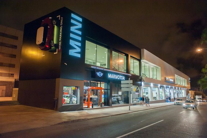 Imagen de un concesionario de BMW.