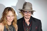 Foto: Winona Ryder y Vanessa Paradis defienden a Johnny Depp: "Nunca ha sido violento"