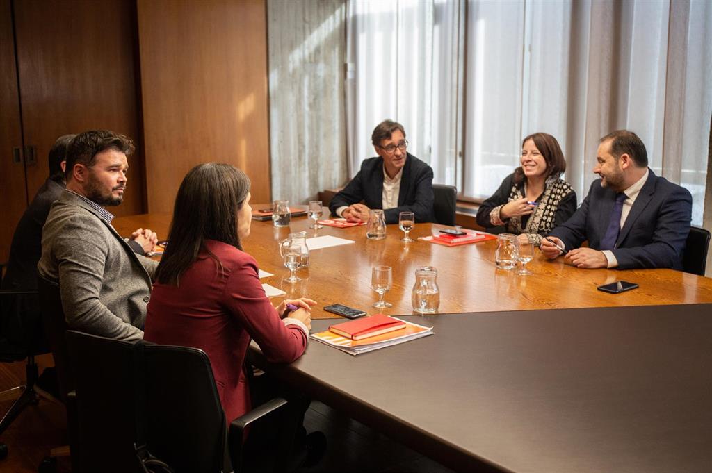 ERC plantea desconfinar la mesa de negociación con Cataluña en dos reuniones con el PSOE con la presencia de Illa 1