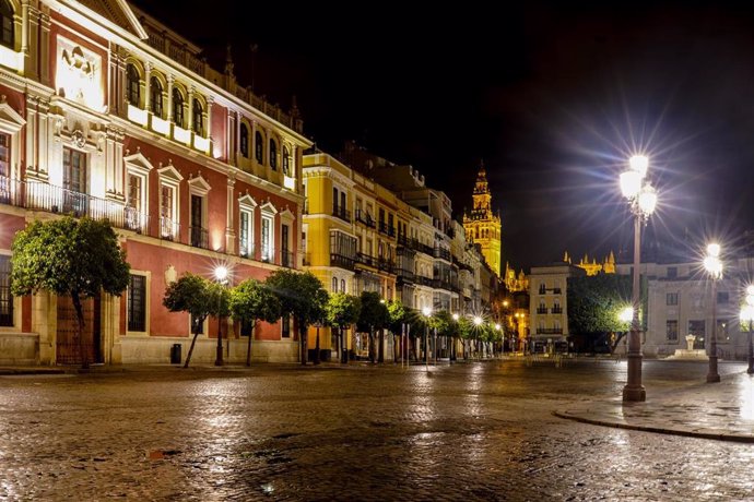 Plaza de San Francisco de  Sevilla  por la noche