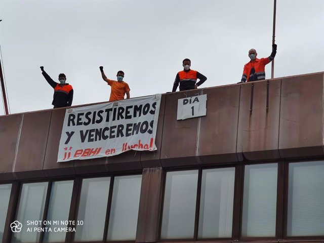 Cuatro trabajadores de la EBHI inician una huelga de hambre en protesta por el ERTE que quiere "imponer" la empresa