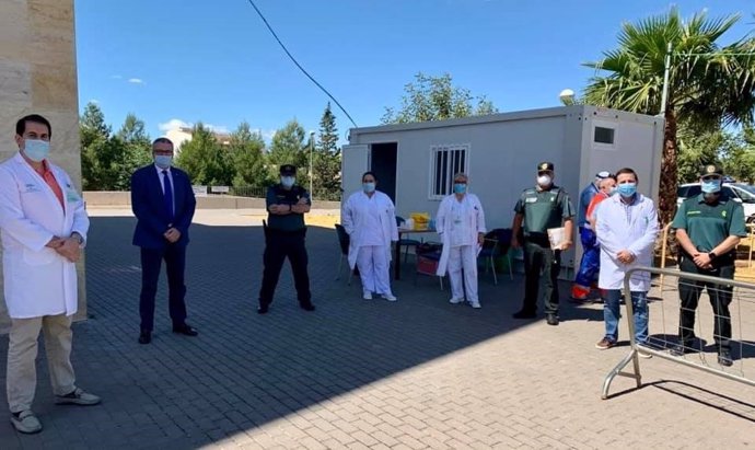 El Área de Gestión Sanitaria Norte de Almería realiza el test del covid-19 a 145 agentes de la Guardia Civil
