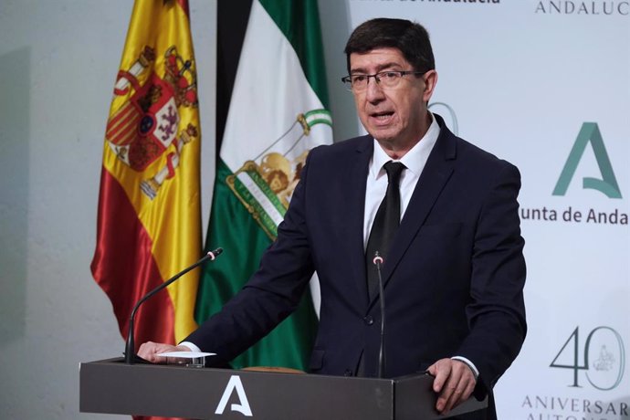 El vicepresidente de la Junta y consejero de Turismo, Regeneración, Justicia y Administración Local, Juan Marín, en rueda de prensa en una imagen de archivo.