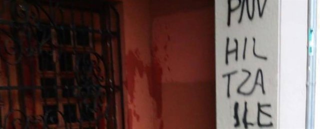 Imagen de la pintada del Batzoki de Igorre (Bizkaia)