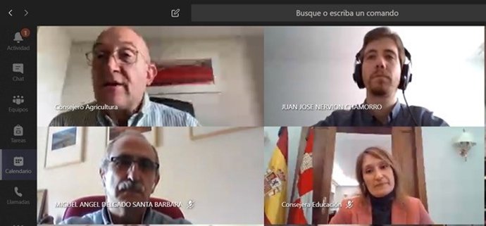 Imagen de la viodeoconferencia de Carnero y Lucas son los alumnos del IES de Soria
