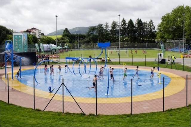 BBKren udalekuak Busturiako Urdaibai Zentroan, aurreko urte batean