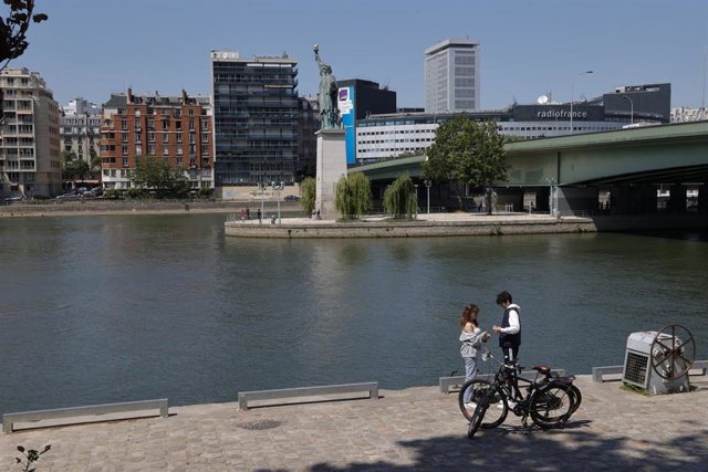 Paseo a orillas del Sena