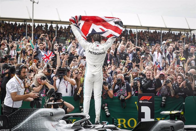 Lewis Hamilton celebra la victoria en Silverstone 2019