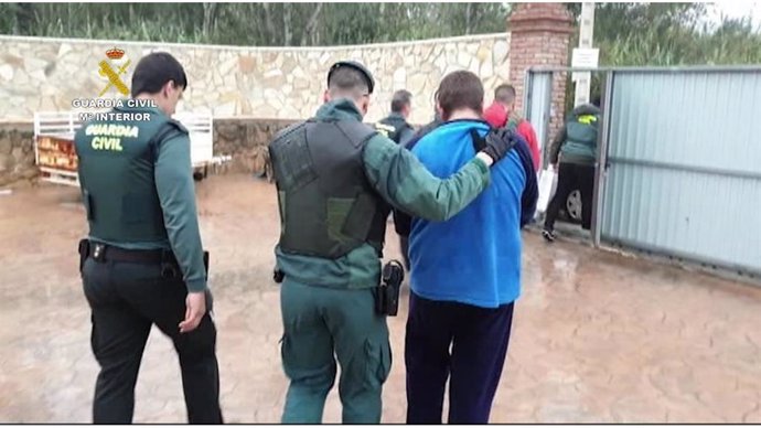 Detenidos tras la refereida actuación de la Guardia Civil en Cádiz