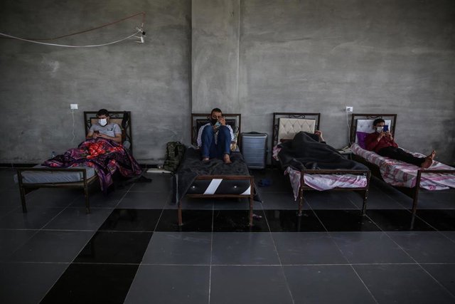Centro de aislamiento para guardar la cuarentena por el coronavirus en la frontera entre Siria y Turquía