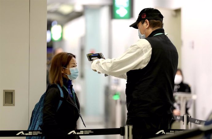 Control de temperatura en el Aeropuerto Internacional de Hong Kong