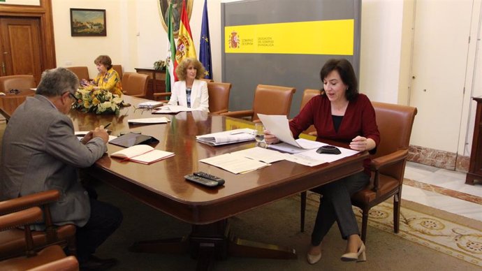 Sandra García se reúne con los subdelegaciones del Gobierno.