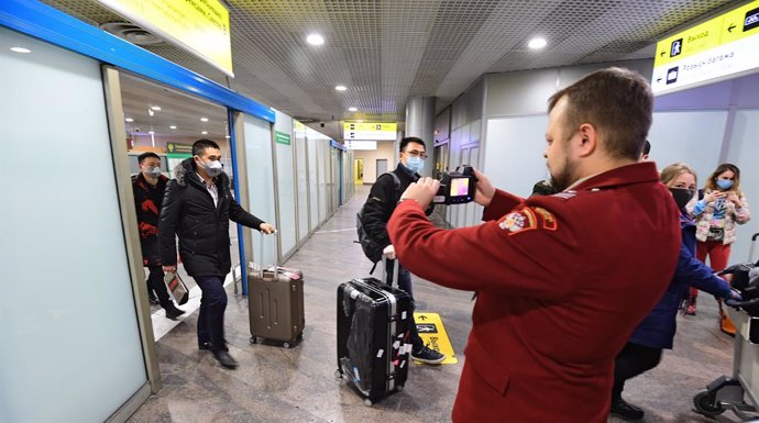 Moscow airport screening for coronavirus