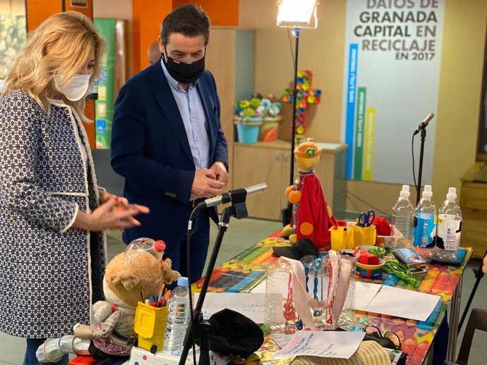 Ayuntamiento de Granada celebra el Día Mundial del Reciclaje