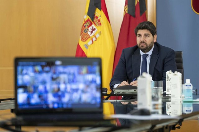 El presidente López Miras durante la videoconferencias de presidentes autonómicos
