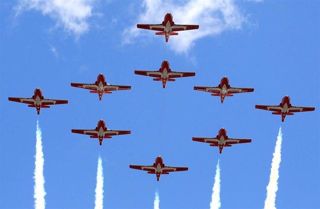 Aviones del escuadrón acrobático 'Snowbirds' de las Fuerzas Aéreas canadienses