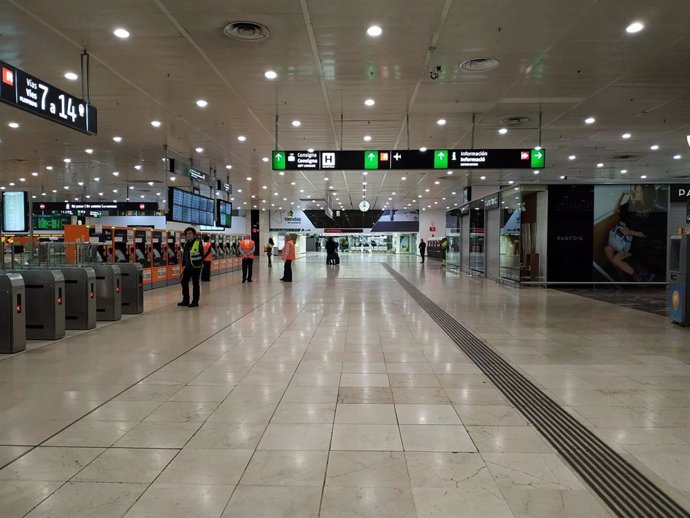 Estación de Sants de Barcelona durante el estado de alarma decretado por el coronavirus