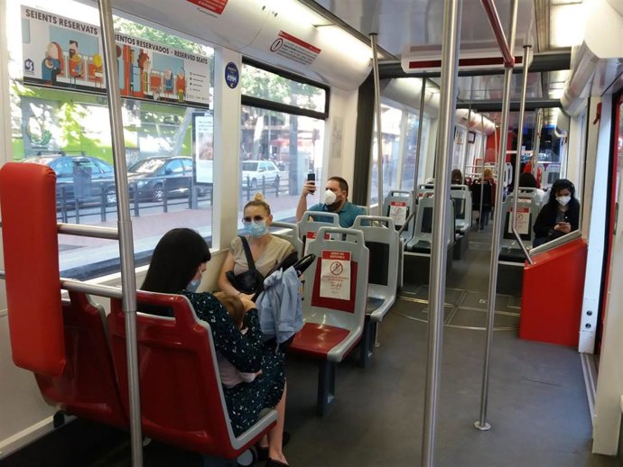 Usuarios de FGV el primer dia de Fase 1 en la Comunitat Valenciana