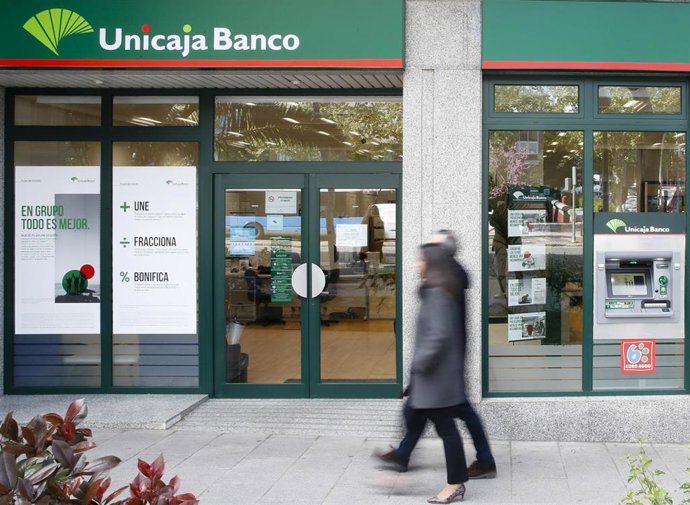 Imagen de archivo de una sucursal de Unicaja Banco. 