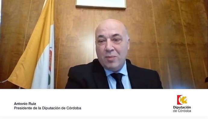 El presidente de la Diputación de Córdoba, Antonio Ruiz, participa en el encuentro telemático organizado por Radio Córdoba-Cadena SER