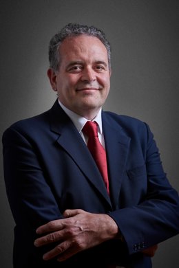 El Dr. Javier Almunia, presidente de la Asociación Ibérica de Zoos y Acuarios y director de Loro Parque Fundación