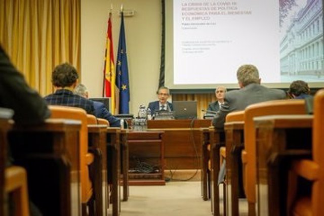 El gobernador del Banco de España, Pablo Hernández de Cos, en su comparecencia ante el Congreso en comisión