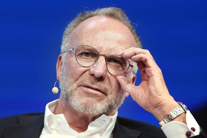 Karl-Heinz Rummenigge durante una comparecencia en un congreso