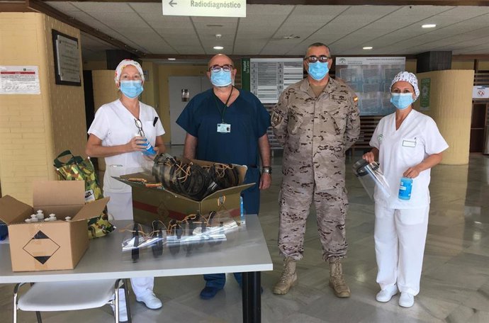 Entrega de materia del Tercio de Armada al Hospital San Carlos en San Fernando