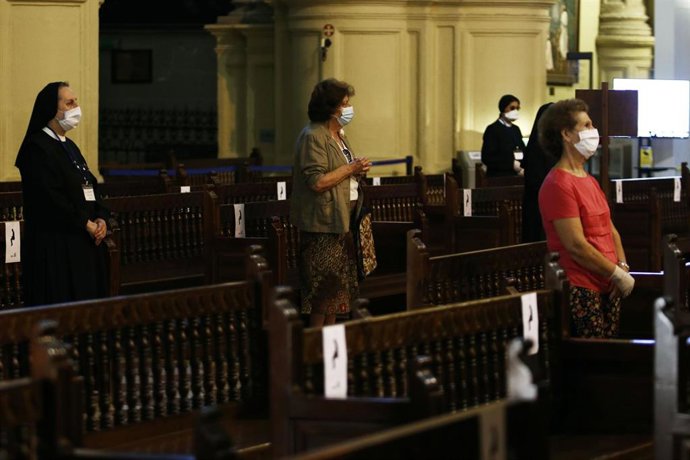 Celebración de una misa en la Catedral de Málaga durante el primer día de la Fase 1.  Málaga a 18 de mayo del 2020