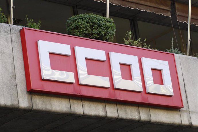 Sede CCOO, logo de Comisiones Obreras, edificio, edificios CCOO, fachada de Comisiones Obreras, cartel CCOO